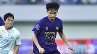 BRI Super League: Carlos Pena Beri Wejangan untuk Hokky Caraka, Sebut Sang Striker Bukan Bad Boy